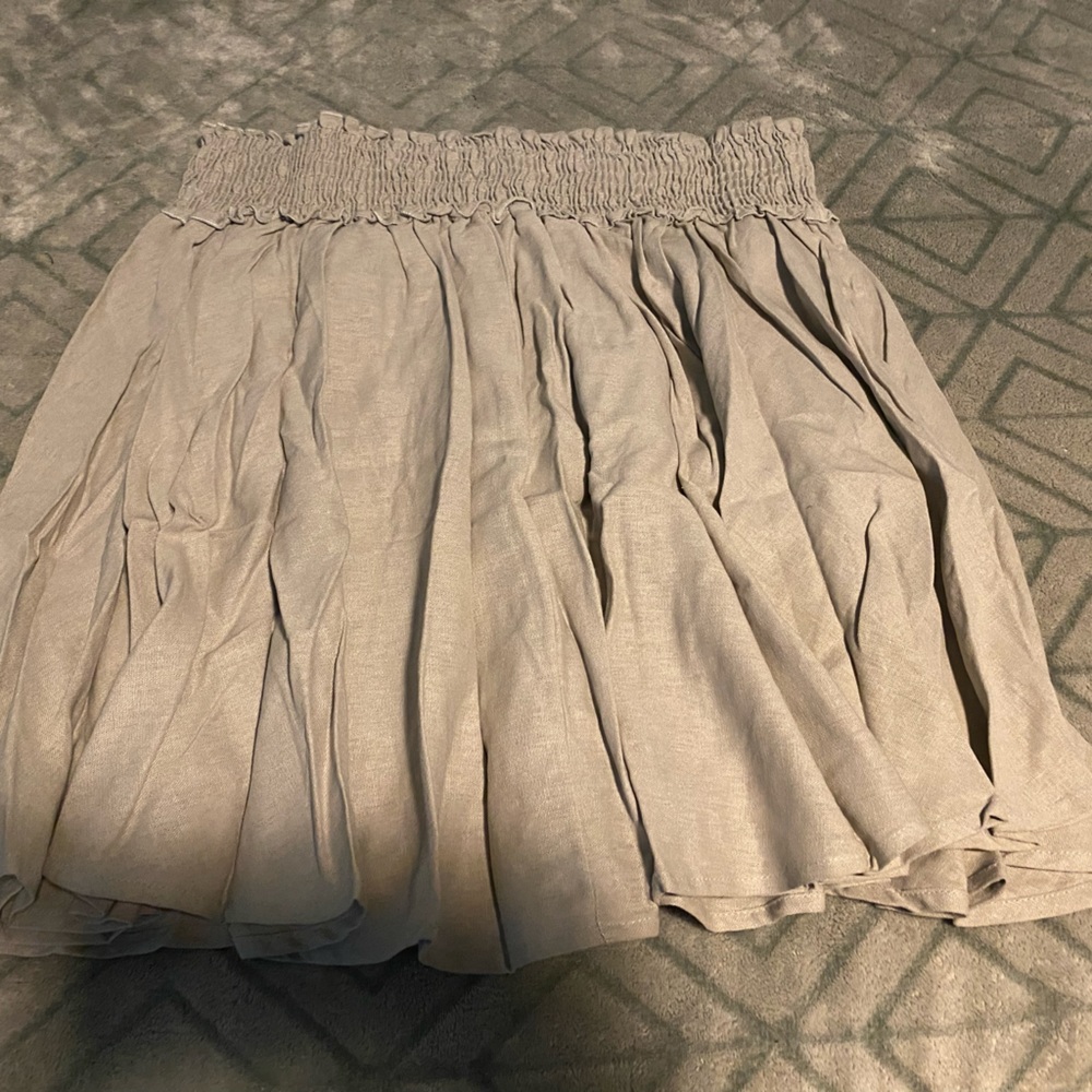 Brand new, never worn! Cute.